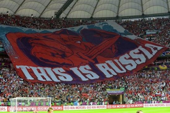 Russian fans declare Poland theirs, fight hosts in the streets - это ж надо такое придумать ))