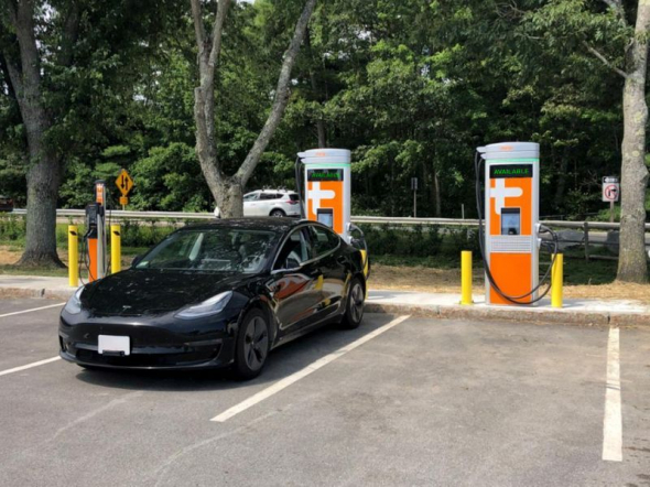 Крупнейшая в мире сеть зарядки электромобилей ChargePoint проведет IPO с оценкой в $2,4 млрд